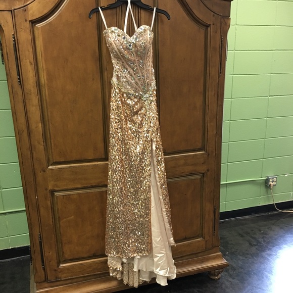 Riva Designs Prom Dress - Picture 1 of 4